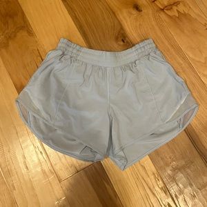 Lululemon Hotty Hot LR 4in Shorts